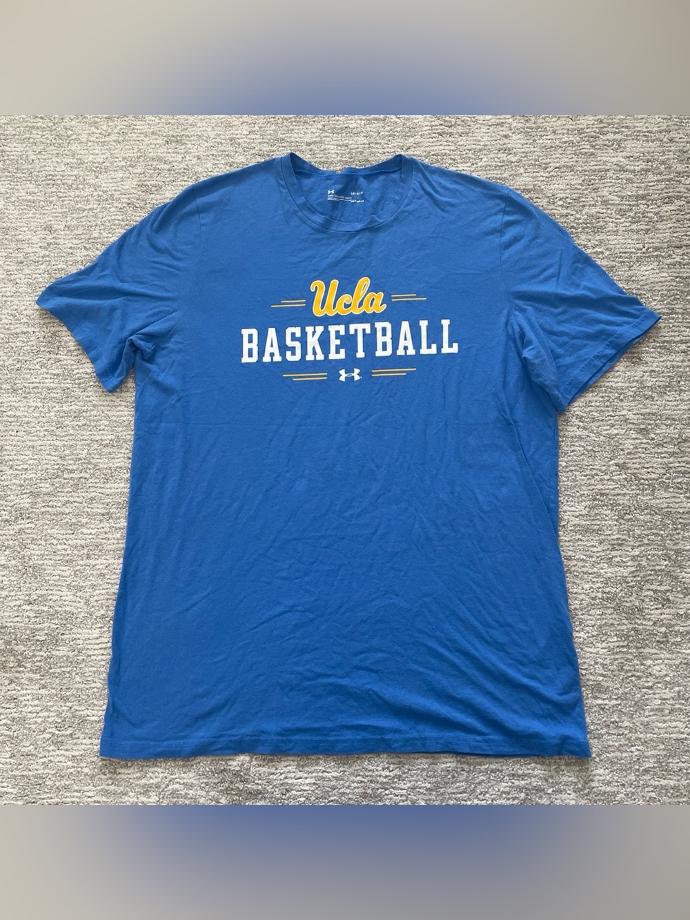 UCLA Bruins Basketball Under Armour HeatGear Short Sleeve Shirt Men's Large